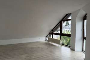 3-Zimmer DG Wohnung mit modernisierter Küche, Balkon & PV Anlage – Erlenfeld 20, 91056 Alterlangen, Erlangen – Vorschaubild 3