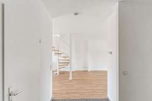 Bezugsfreie Maisonette über den Dächern von Berlin-Friedenau – Die vollständige Adresse der Immobilie erhältst du vom Anbieter., 14197 Wilmersdorf, Berlin – Vorschaubild 7