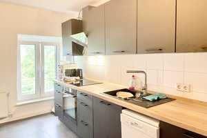 Ausblick über Elberfeld - Perfekt für Paare! Helle-Wohnung im Dachgeschoss – Nützenberger Straße 18, 42115 Wuppertal – Vorschaubild 5