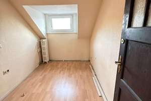 4-Zimmer-Dachgeschosswohnung mit Altbaucharme am Fuße des Kaiserbergs – Die vollständige Adresse der Immobilie erhältst du vom Anbieter., 47058 Duissern, Duisburg – Vorschaubild 6