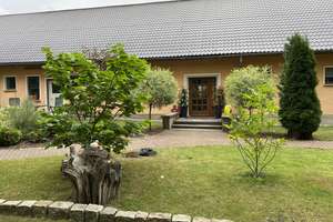 Aufwendig saniertes Einfamilienhaus im Bungalowstil, Wald- und Seenähe, POOL und Gewerbeeinheit – Die vollständige Adresse der Immobilie erhältst du vom Anbieter., 15537 Grünheide (Mark) – Vorschaubild 1