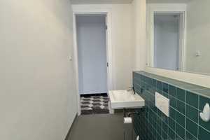 
⸻

Stilvolle 2,5-Zimmer-Wohnung im Herzen von Stuttgart-West – Stuttgart – Vorschaubild 9