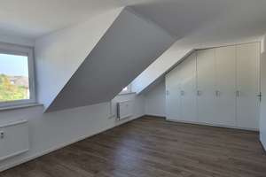 Moderne & lichtdurchflutete Maisonettewohnung mit Sonnenbalkon in ruhiger Lage von Bonn-Ückesdorf! – Die vollständige Adresse der Immobilie erhältst du vom Anbieter., 53125 Ückesdorf, Bonn – Vorschaubild 9