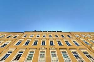 Chemnitz• Bernsdorf • 2 Zimmer • mit Balkon • Tageslichtbad • Stellplatz • schnell sein! – Die vollständige Adresse der Immobilie erhältst du vom Anbieter., 9126 Bernsdorf, Chemnitz – Vorschaubild 2