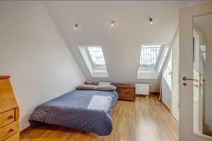 Möbliert: Helle Maisonettewohnung mit Balkon und Dachterrasse – Die vollständige Adresse der Immobilie erhältst du vom Anbieter., 81377 Am Waldfriedhof, München – Vorschaubild 5