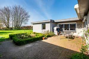 Ebenerdiges Wohnen im Grünen: Dieser Bungalow bietet Platz und viele Gestaltungsmöglichkeiten. – Nordfriesland (Kreis) – Vorschaubild 6