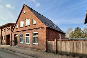 Ein Haus im Herzen der Stadt  – Die vollständige Adresse der Immobilie erhältst du vom Anbieter., 23923 Schönberg – Vorschaubild 3