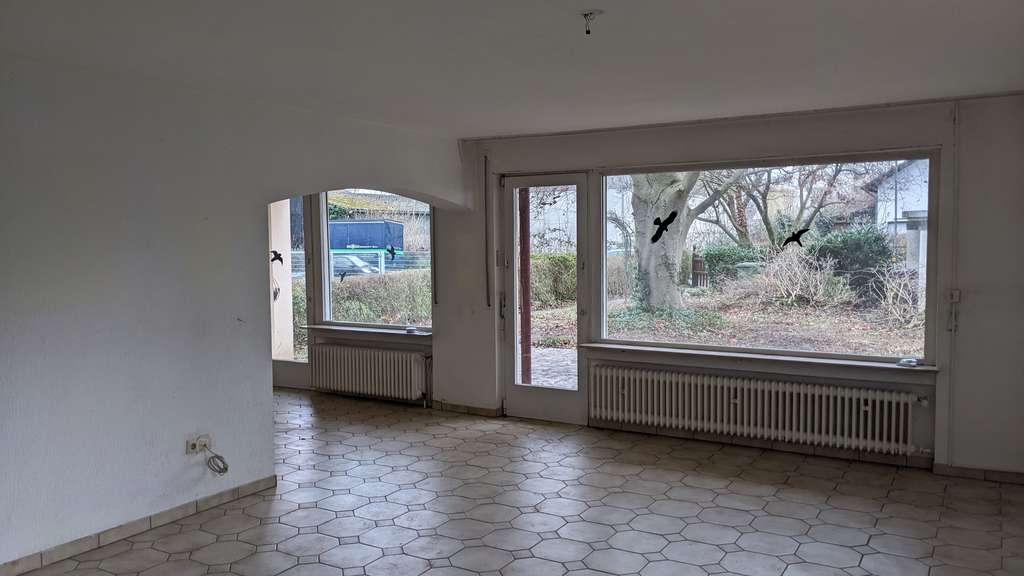 Immobilie in Groß-Umstadt - Geräumiges Einfamilienhaus mit 7 Zimmern und Garage in Groß-Umstadt von Privat - keine Makler - Bild 2