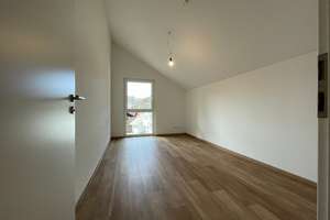 Sehr schönes Reihenhaus BJ24 - Massivbau - Wärmepumpe - PV - Garage - EBK – Wehratalstrasse 31c, 79664 Wehr – Vorschaubild 17