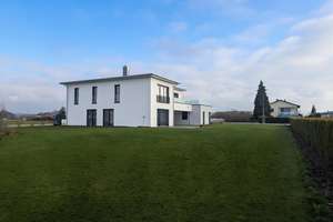 Teilweise gewerbliche Nutzung möglich! Luxuriöse Architektenvilla mit großem Grundstück! – Die vollständige Adresse der Immobilie erhältst du vom Anbieter., 94365 Parkstetten – Vorschaubild 6