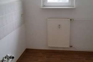3 Raum-Wohnung mit Balkon in zentraler Lage – Klosterstraße 1, 17389 Anklam – Vorschaubild 4