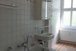 "Charmante 3-Zimmer-Altbauwohnung mit Balkon in Bestlage von Friedenau – sofort bezugsfrei" – Rheingaustraße 23, 12161 Friedenau, Berlin – Vorschaubild 11