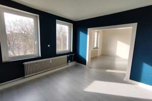 Charmante 3 Zi.-Wohnung mit Balkon zum 01.03.2026