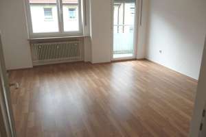 Einfach einziehen: 3 Zi.,sonnig,hell,Lift,kl. Blk.,Südseite,fast barrierefrei - Nürnberg-Wöhrd