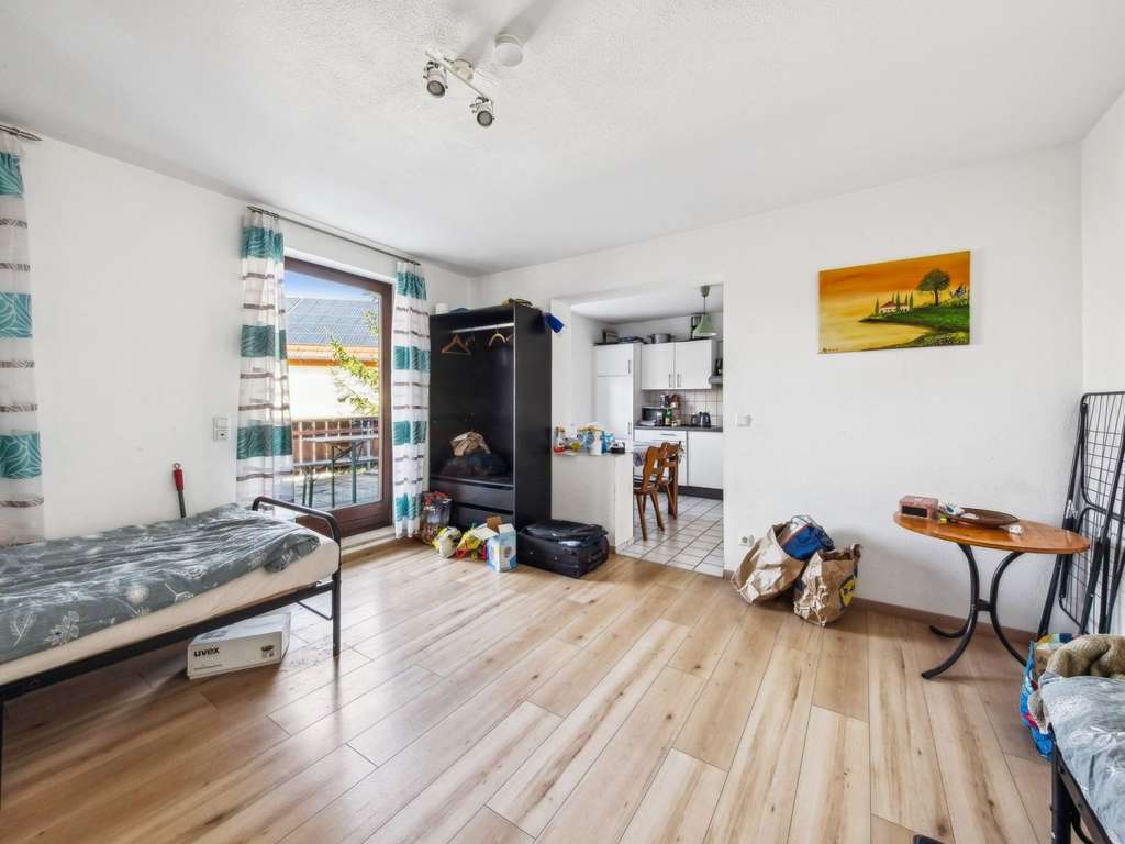 Immobilie in Unterhaching - Attraktive 3-Zimmer-Maisonette-Wohnung mit 2 Dachterrassen in zentraler Lage von Unterhaching - Bild 2