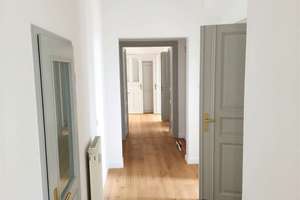 Großzügige Altbauwohnung mit zwei Balkonen in der Dresdner Neustadt – Die vollständige Adresse der Immobilie erhältst du vom Anbieter., 1099 Äußere Neustadt, Dresden – Vorschaubild 5