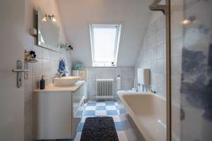 Gepflegt, modernisiert und großzügig: Einfamilienhaus mit Einliegerwohnung und vielseitigen Nutzun – Die vollständige Adresse der Immobilie erhältst du vom Anbieter., 22143 Rahlstedt, Hamburg – Vorschaubild 31