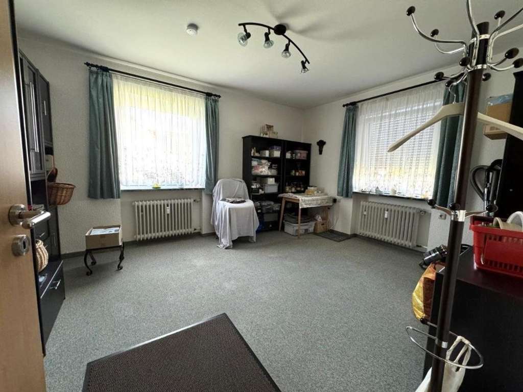 Immobilie in Dasing - Modernisiertes Zweifamilienhaus in ruhiger Lage - Bild 3