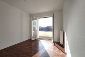 Altbau mit 3 Zimmern & sonnigem Balkon – Besichtigung auch am Wochenende! ☎️ 0172-3261193