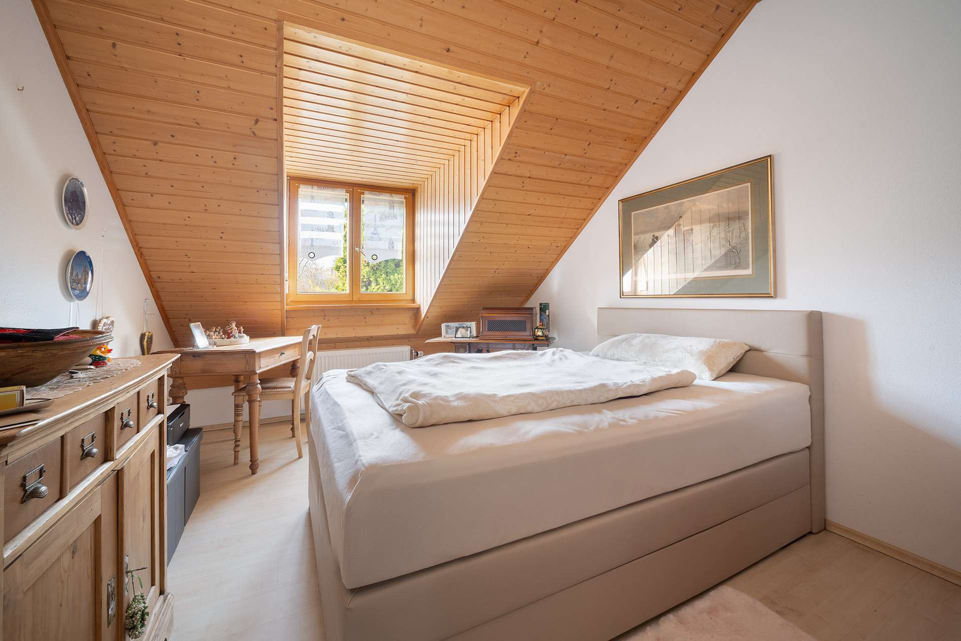 Immobilie in Au in der Hallertau - Ruhig und gediegen! Gepflegte Doppelhaushälfte auf schönem Grundstück - Bild 2