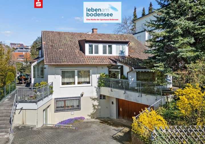 - See- und Bergsicht - sehr ruhige Wohnlage - 
freistehendes Einfamilienhaus mit viel Platz