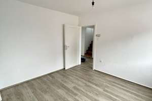 Ansprechende 3-Zimmer-DG-Wohnung in Wuppertal – Franzenstraße 14, 42105 Elberfeld, Wuppertal – Vorschaubild 7