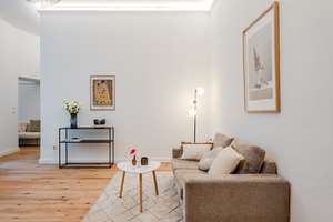 *PROVISIONSFREI* Bezusgsfreie renovierte 2-Zimmer Altbauperle in hersschaftlichem Altbau in TOP-Lage – Prager Straße 3, 10779 Wilmersdorf, Berlin – Vorschaubild 6