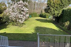 "Stadtvilla"-Feeling in Dinslaken-Stadtmitte – Einfamilienhaus mit traumhaftem Garten und Terrasse – wilhelmlantermannstrasse 86, 46535 Dinslaken – Vorschaubild 1