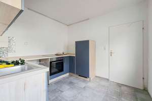 Großzügiger Bauplatz und Bestand auf 936 m²: 3-Familienhaus (+Laden) mit Entwicklungsspielraum – Die vollständige Adresse der Immobilie erhältst du vom Anbieter., 65479 Raunheim – Vorschaubild 4