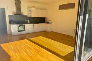 Exklusive Familienwohnung: 4 Zimmer im Zentrum von Berlin-Mitte