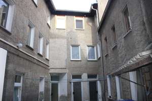 Wohn- und Geschäftshaus mit befestigten Innenhof & Hinterhaus im Zentrum von Torgau – Die vollständige Adresse der Immobilie erhältst du vom Anbieter., 4860 Torgau – Vorschaubild 2