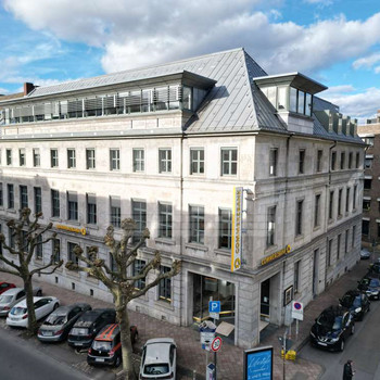 Repräsentative Penthouse-Büroetage/Praxis in Bestlage Aachens