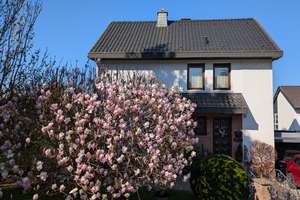 freistehendes Haus mit viel Potenzial in Bonn-Lengsdorf