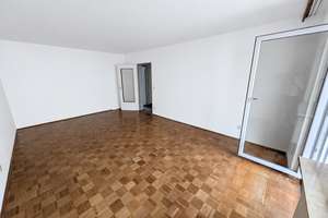 WG-taugliche Wohnung auf Zeit inkl. Tiefgaragenstellplatz– mit Balkon und guter U-Bahn-Anbindung – 80992 Alt-Moosach, München – Vorschaubild 4