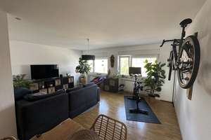 Helle 3-Zimmer-Wohnung mit großem Wohnbereich, modernem Bad, Balkon & Aufzug – Innenstadtnah – Zollernstraße 1, 52070 Burtscheider Kurgarten, Aachen – Vorschaubild 2