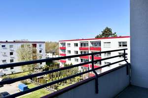 Leerstehende 2,5 Zimmer Wohnung mit Balkon -Provisionsfrei-