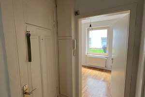 Befristet - 05/2027 - 2 Zimmer Erdgeschosswohnung mit Balkon in Hamburg-Eppendorf – Geschwister-Scholl-Straße 104B, 20251 Eppendorf, Hamburg – Vorschaubild 2