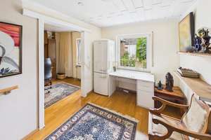 Seltene Feldrandlage | Freistehender Bungalow mit Einliegerwohnung & großem Potenzial – Die vollständige Adresse der Immobilie erhältst du vom Anbieter., 65205 Delkenheim, Wiesbaden – Vorschaubild 4