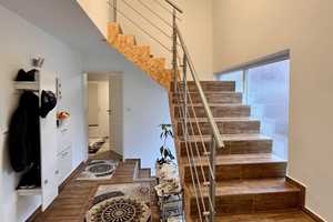 Zweifamilienhaus mit Sauna, Doppelgarage und Solaranlage! – Schwäbisch Hall (Kreis) – Vorschaubild 4