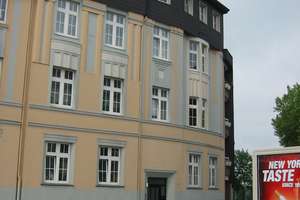 Offene Besichtigung am Freitag, den 20.3.2026  um 12 Uhr :   2 Raumwunder mit Balkon zu erwerben!