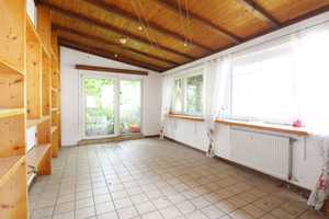 Charmantes Einfamilienhaus mit Potenzial in Hainstadt – zentrale Lage, großer Hof & Ausbaureserve – Offenbach (Kreis) – Vorschaubild 3