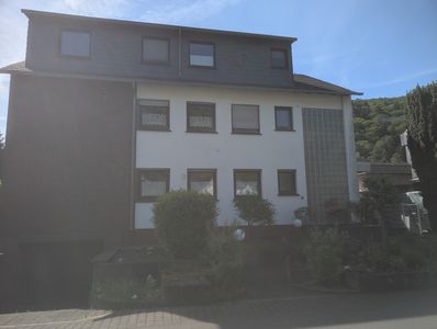 Eigentumswohnung mit Doppelgarage  und großen Garten/Bauland in Alf/Mosel