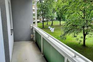 Frisch renovierte 3 R Whg mit Balkon und Wanne  – Löwenhainer Straße 26, 1279 Tolkewitz/Seidnitz-Nord, Dresden – Vorschaubild 8
