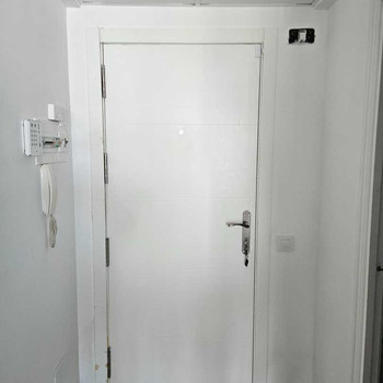 RENOVIERTE WOHNUNG IN ERSTER LINIE DES YACHTHAFENS VON ALMERIMAR
