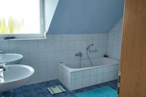 Schönes 5-Zimmer-Reihenmittelhaus mit Fußbodenheizung, EBK und Feldrandlage in Niddatal-Assenheim – Wetteraukreis – Vorschaubild 15