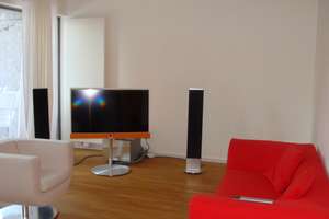 Helle, freundliche und sanierte 3-Zimmer-Wohnung mit Balkon und Tiefgaragenstellplatz – Lamontstraße 19, 81679 Altbogenhausen, München – Vorschaubild 4