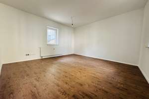 Modernes Wohnen im separaten Hinterhaus – Großzügige 4-Zimmer-Wohnung mit Terrasse – Gustav-Adolf-Straße 40, 9116 Altendorf, Chemnitz – Vorschaubild 11