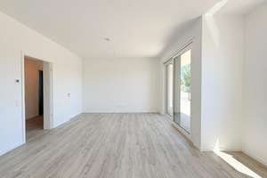 Erstbezug: Moderne 2-Zimmer-Wohnung im Erdgeschoss mit Loggia