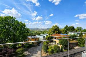 antaris Immobilien GmbH ** 247 m² Wohnkomfort mit spektakulärer Aussicht ** – Die vollständige Adresse der Immobilie erhältst du vom Anbieter., 7749 Kernberge, Jena – Vorschaubild 1