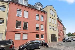 Vermietete 1-Zimmer-Eigentumswohnung mit Tiefgaragen-Stellplatz in Fürth-Stadtmitte – Die vollständige Adresse der Immobilie erhältst du vom Anbieter., 90762 Altstadt, Innenstadt, Fürth – Vorschaubild 2